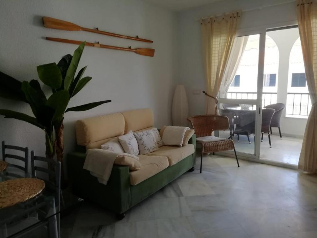 Apartamento En Urbanizacion Los Enebros Уэльва Экстерьер фото